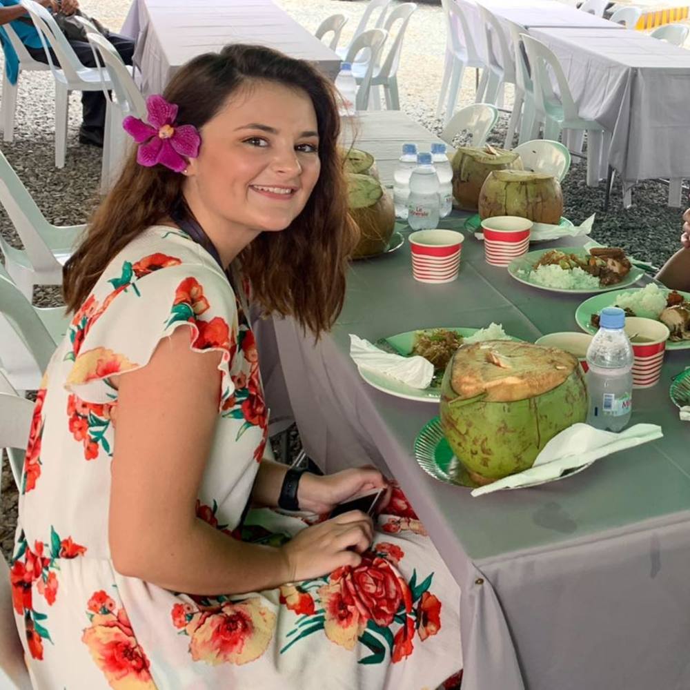 Meet your Posher, Isabela